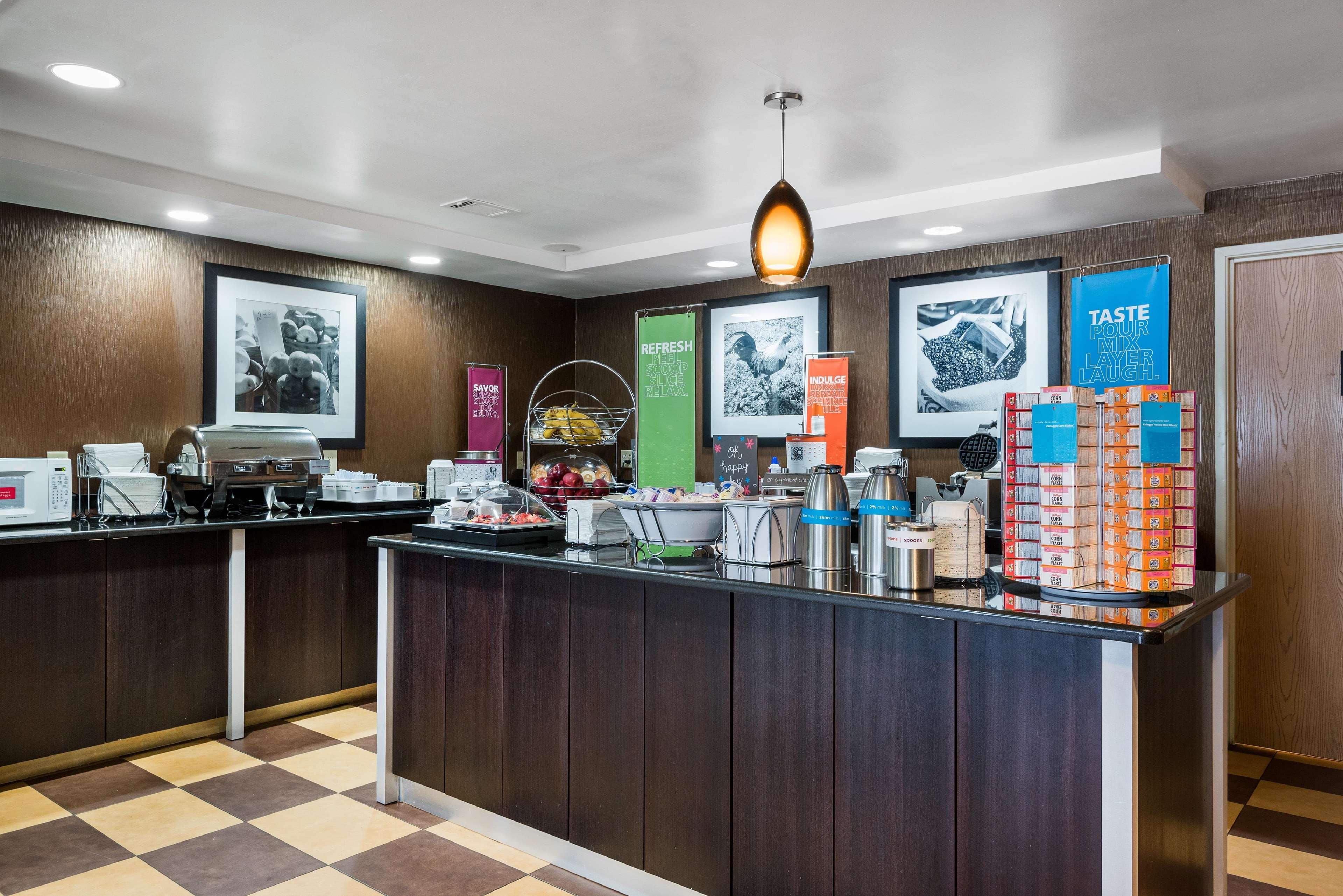 Hampton Inn Ft. Chiswell-Max Meadows Bagian luar foto