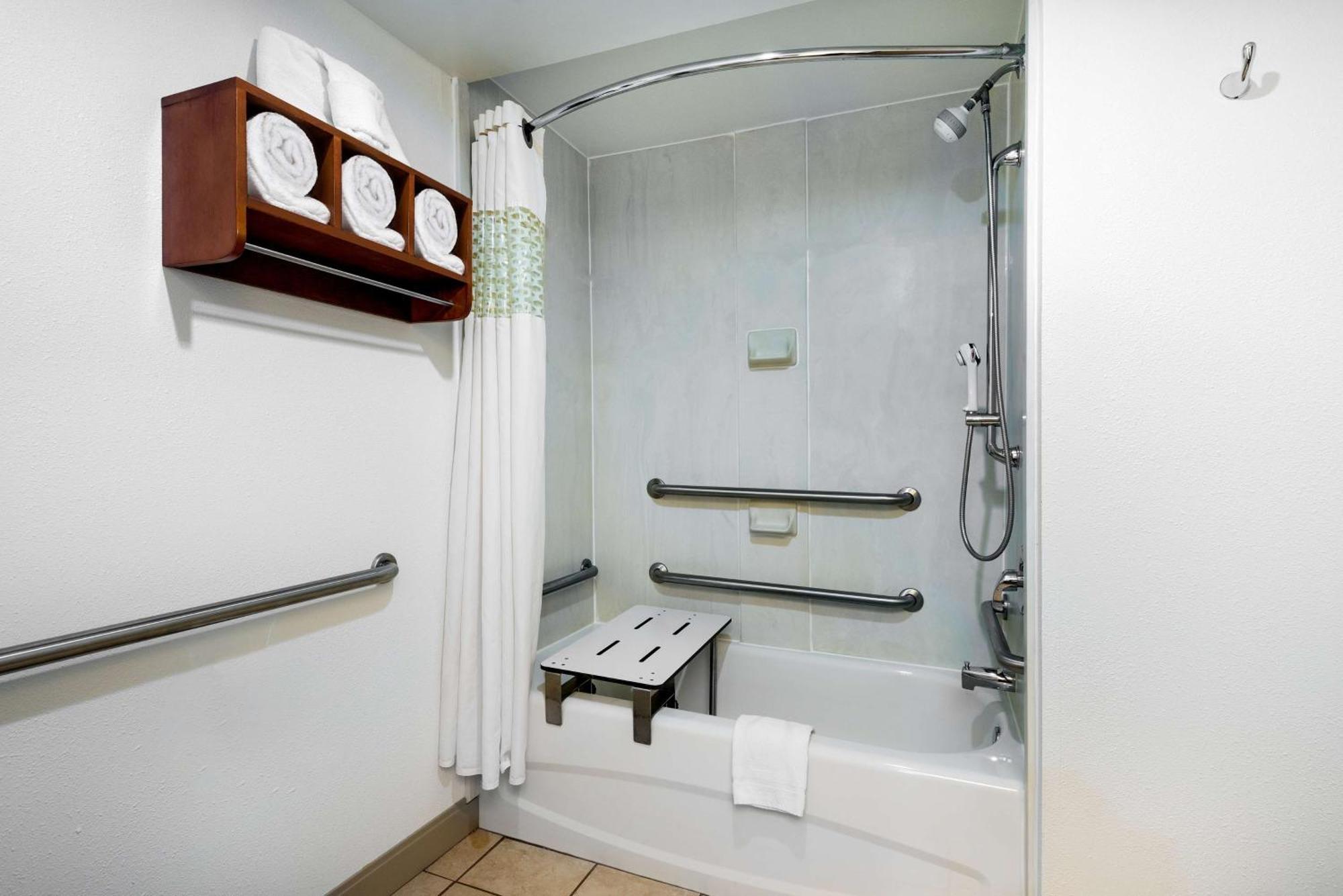 Hampton Inn Ft. Chiswell-Max Meadows Bagian luar foto