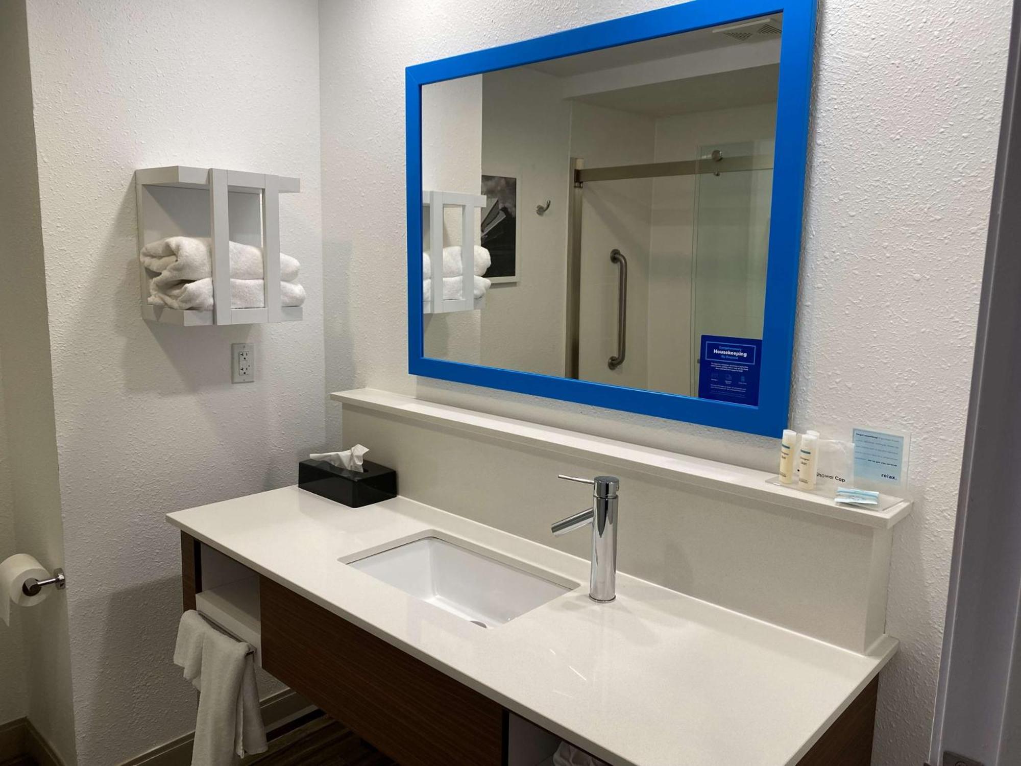 Hampton Inn Ft. Chiswell-Max Meadows Bagian luar foto