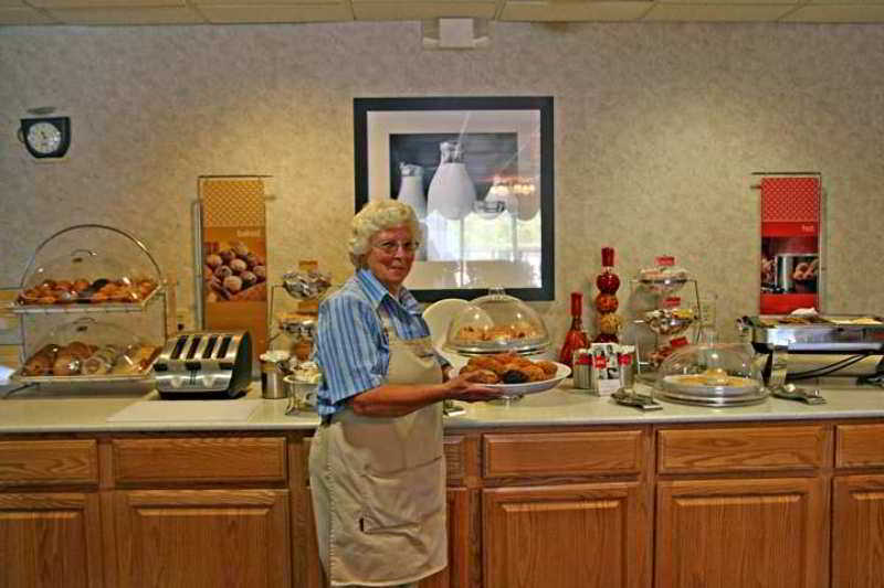 Hampton Inn Ft. Chiswell-Max Meadows Restoran foto