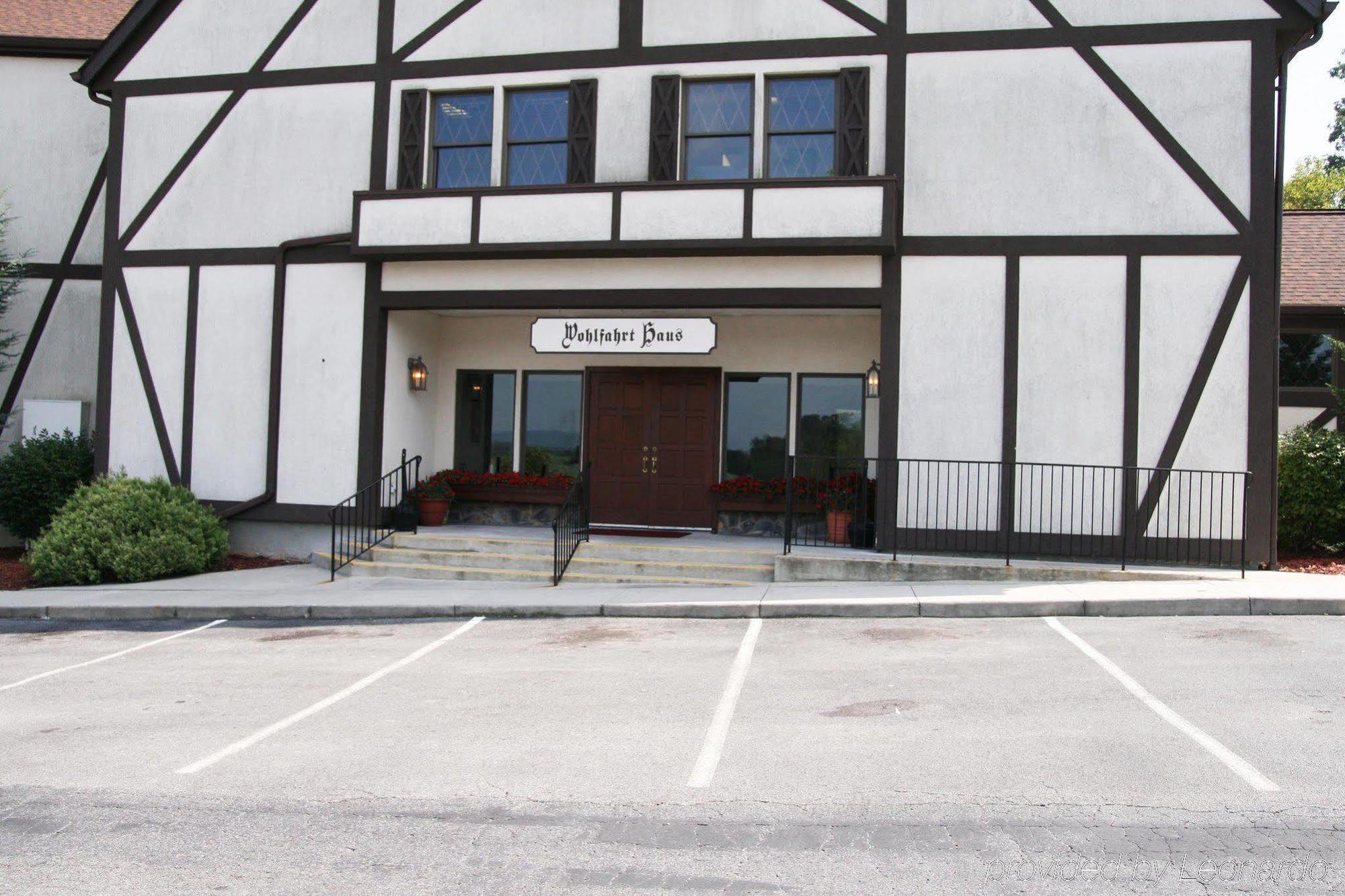 Hampton Inn Ft. Chiswell-Max Meadows Bagian luar foto