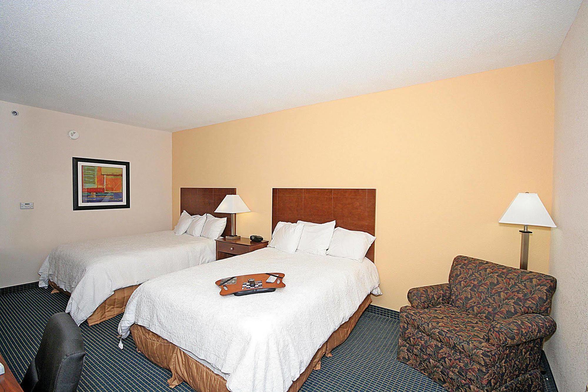 Hampton Inn Ft. Chiswell-Max Meadows Bagian luar foto
