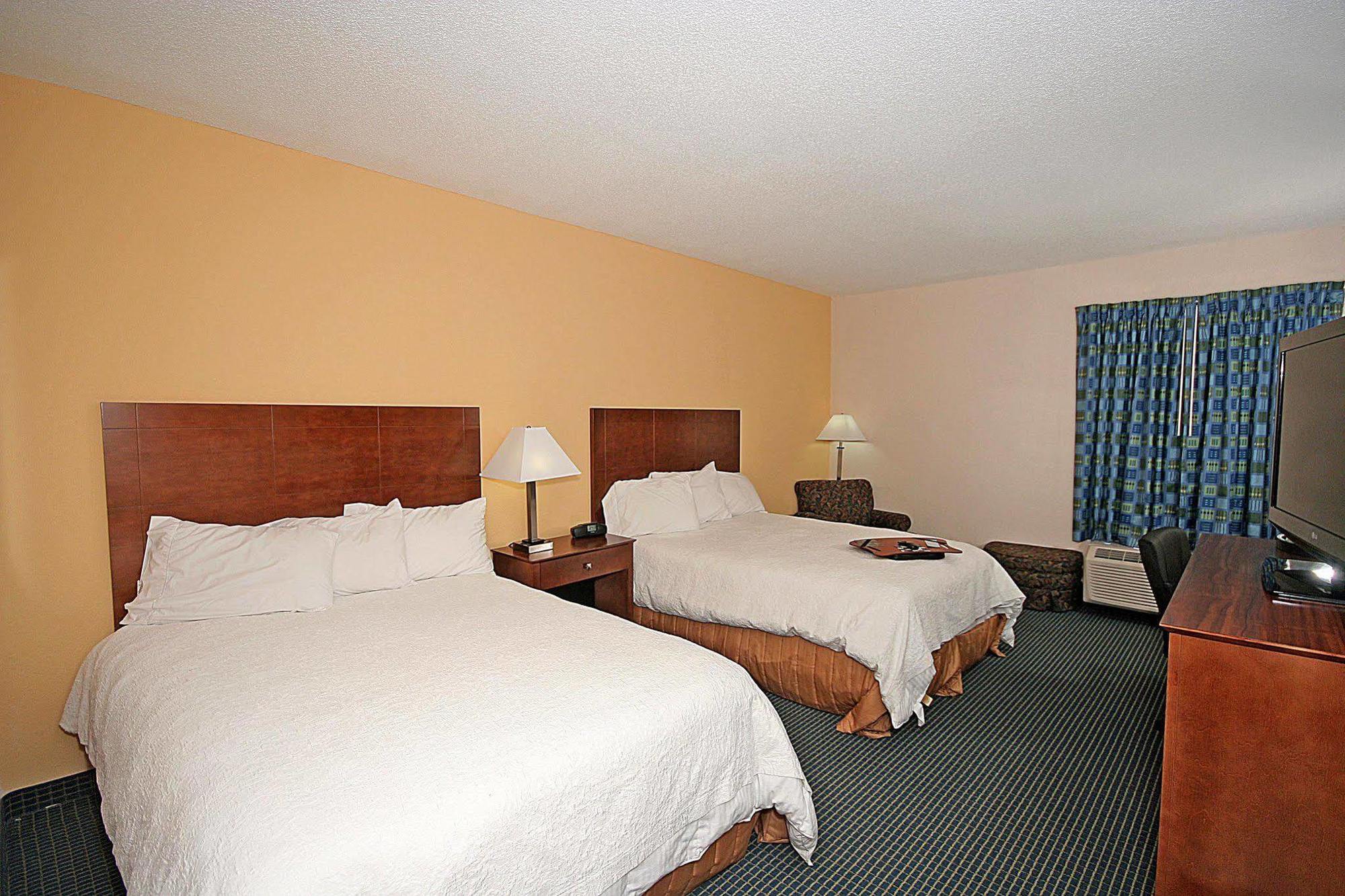 Hampton Inn Ft. Chiswell-Max Meadows Bagian luar foto
